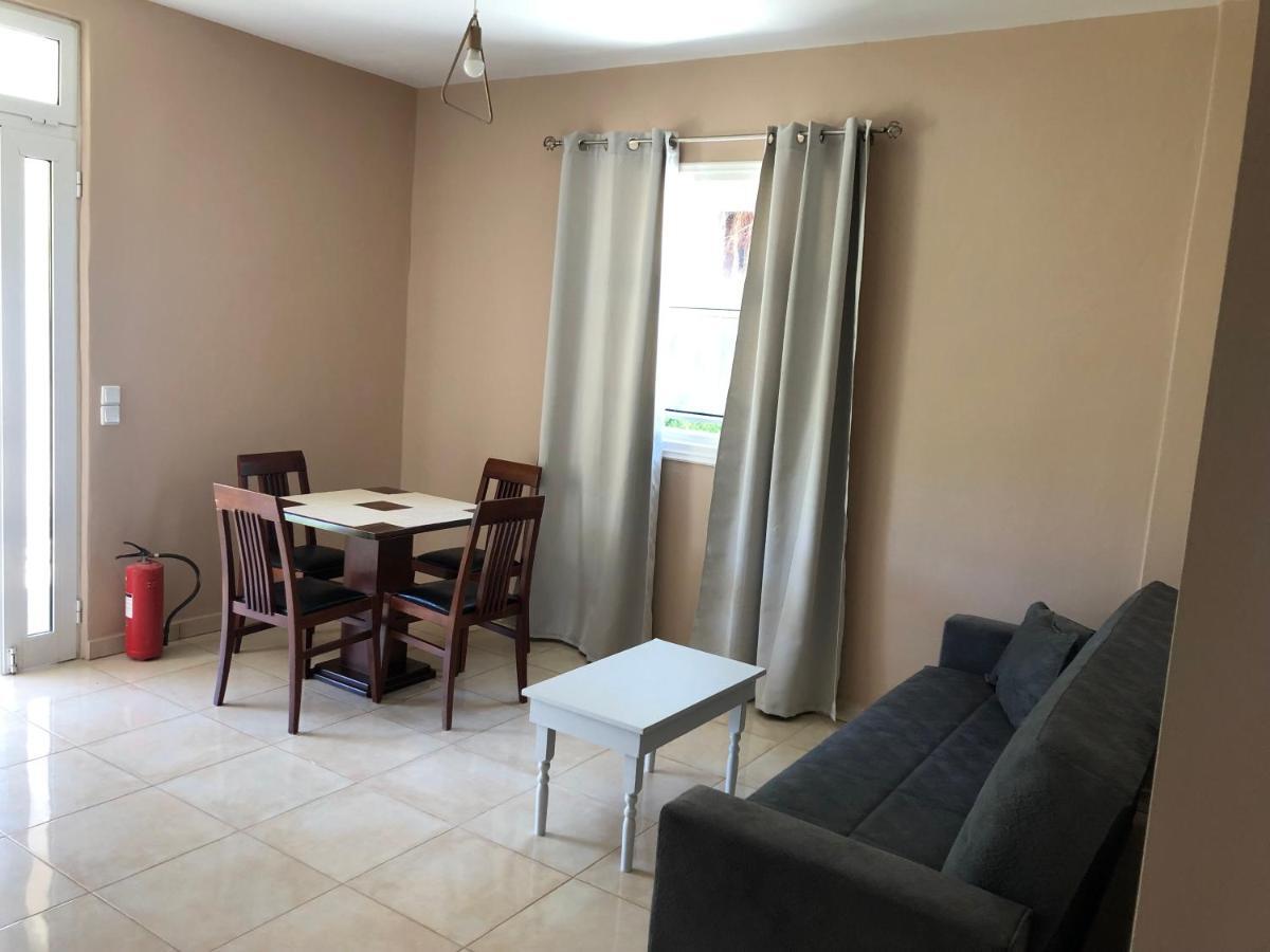 Petros Rooms & Apartments Lixouri Dış mekan fotoğraf